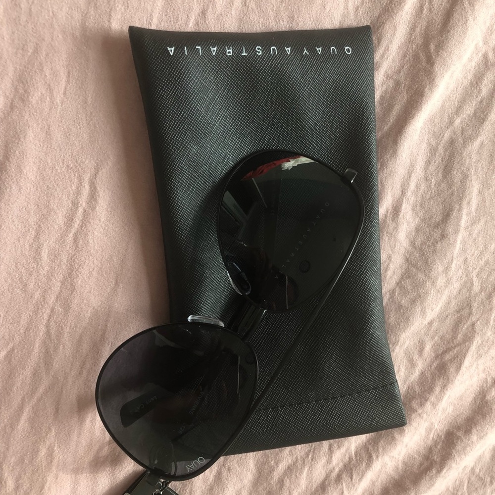 🎉NWT Quay Australia sunglasses